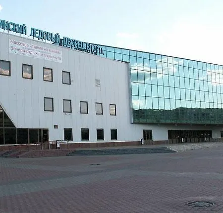 Metro Sportivnaya Апартаменти *